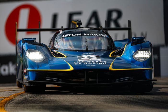 #23 Aston Martin Thor Team Aston Martin Valkyrie: Ross Gunn, Roman De Angelis