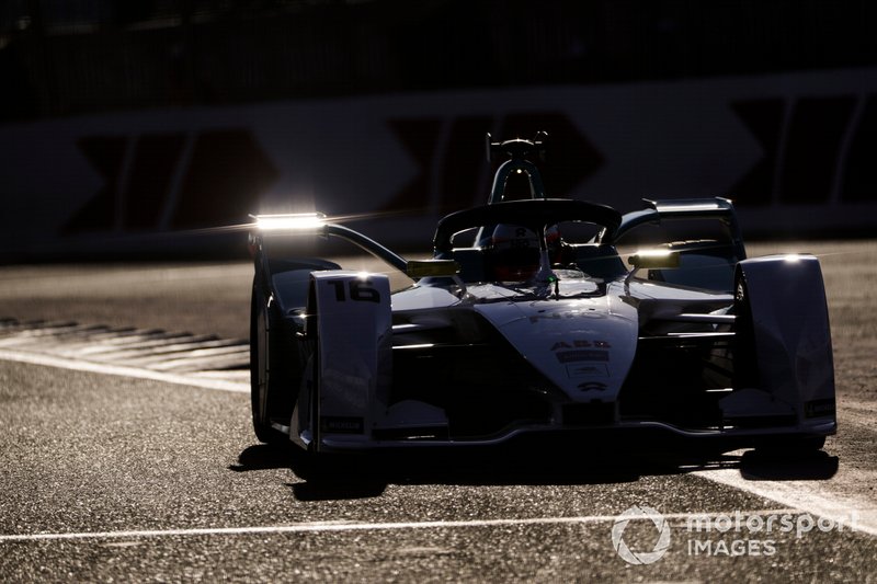 Oliver Turvey, NIO Formula E Team, NIO Sport 004