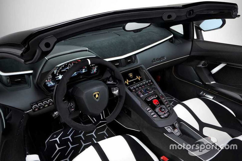 2019 Lamborghini Aventador SVJ Roadster
