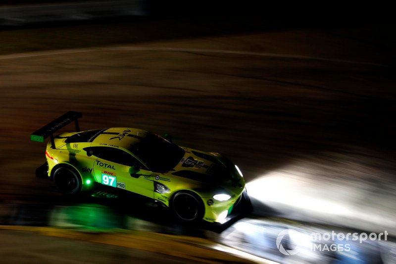 #97 Aston Martin Racing Aston Martin Vantage AMR: Alex Lynn, Maxime Martin