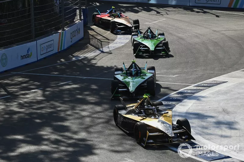 Jean-Eric Vergne, DS Penske, DS E-Tense FE23, Nick Cassidy, Envision Racing, Jaguar I-TYPE 6, Sebastien Buemi, Envision Racing, Jaguar I-TYPE 6