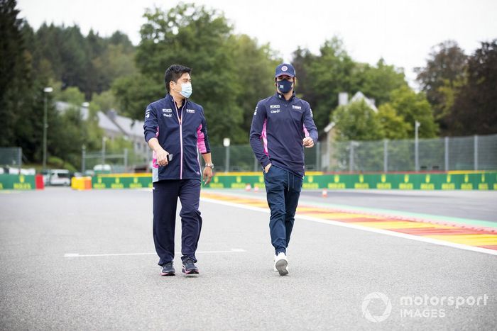 Lance Stroll, Racing Point, recorre la pista de Spa