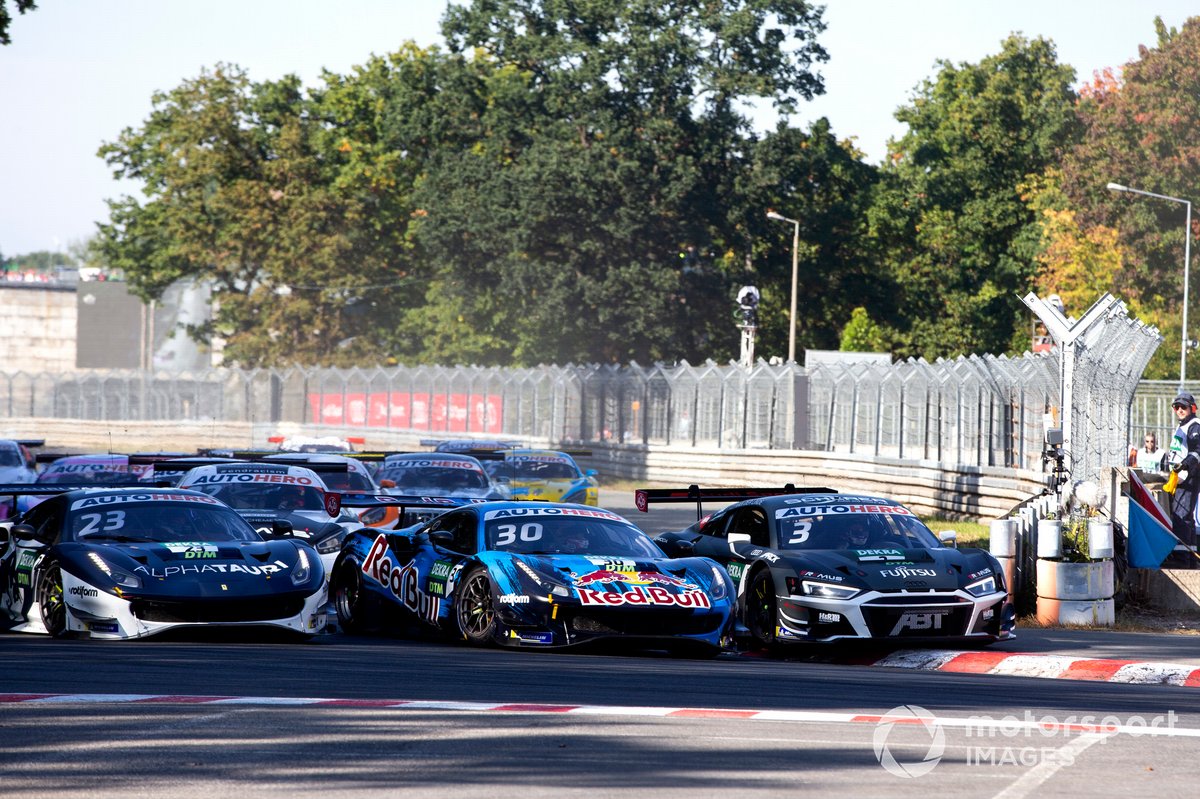 Start action, Nick Cassidy, AF Corse Ferrari 488 GT3 Evo, Liam Lawson, AF Corse Ferrari 488 GT3 Evo, Kelvin van der Linde, Abt Sportsline Audi R8 LMS GT3