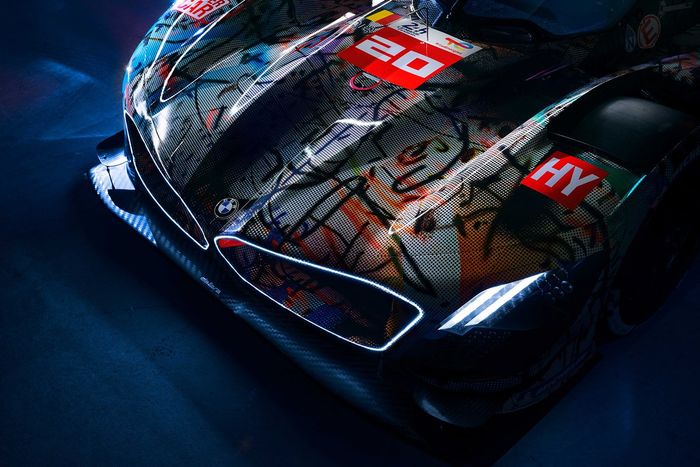 BMW M Hybrid V8 Art Car
