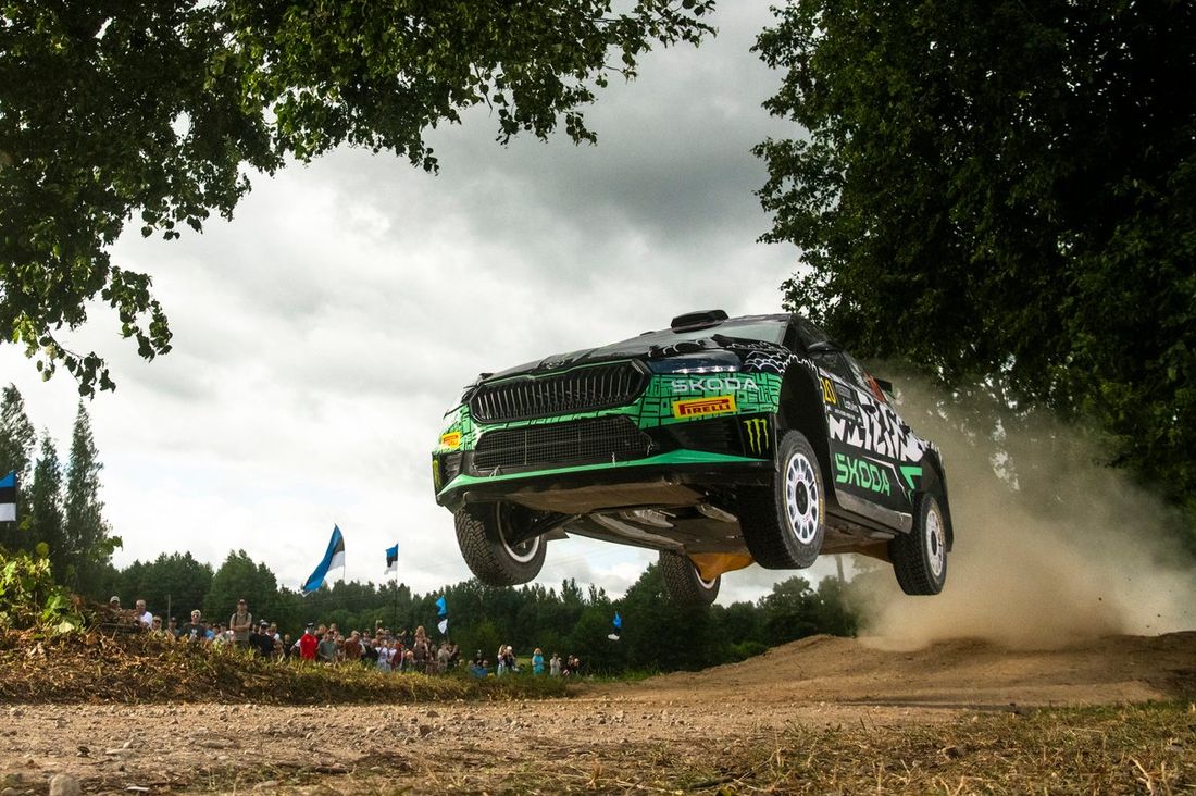 Oliver Solberg, Elliott Edmondson, Toksport WRT Skoda Fabia Evo Rally2