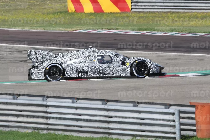 Ferrari LMH  
