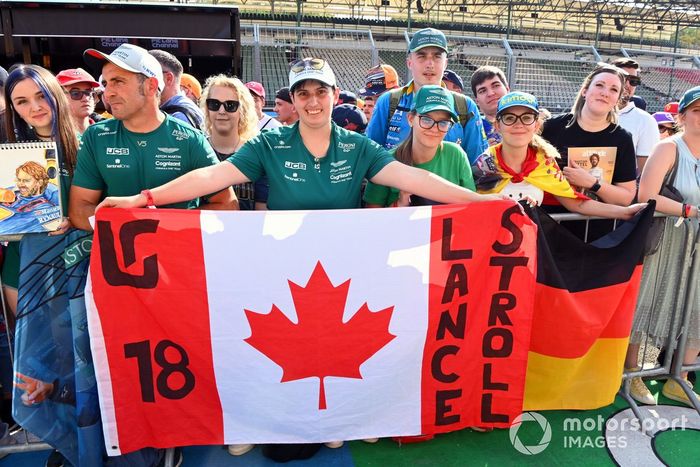 Lance Stroll, Aston Martin, fans