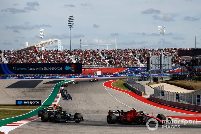 Carlos Sainz, Ferrari SF-23, Lewis Hamilton, Mercedes F1 W14, Max Verstappen, Red Bull Racing RB19