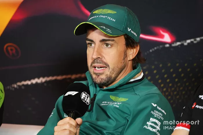 Fernando Alonso, Aston Martin F1 Team 
