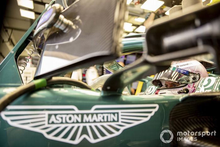 Sebastian Vettel, Aston Martin AMR21 