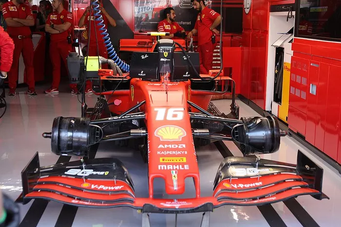Ferrari SF90
