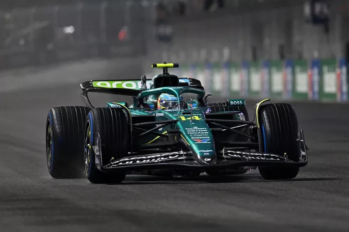 Fernando Alonso, Aston Martin Racing