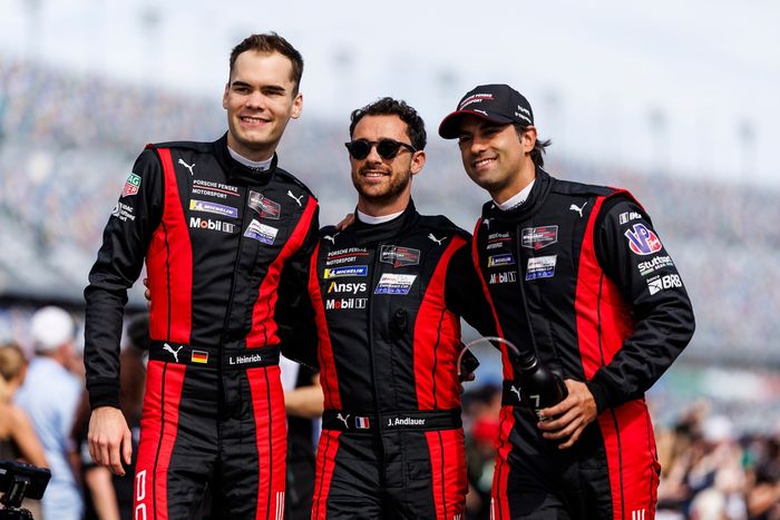#7 Porsche Penske Motorsport Porsche 963: Felipe Nasr, Julien Andlauer, Laurin Heinrich