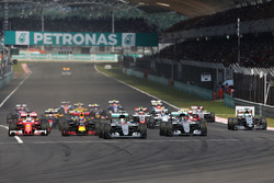 Lewis Hamilton, Mercedes AMG F1 W07 Hybrid leads at the start of the race