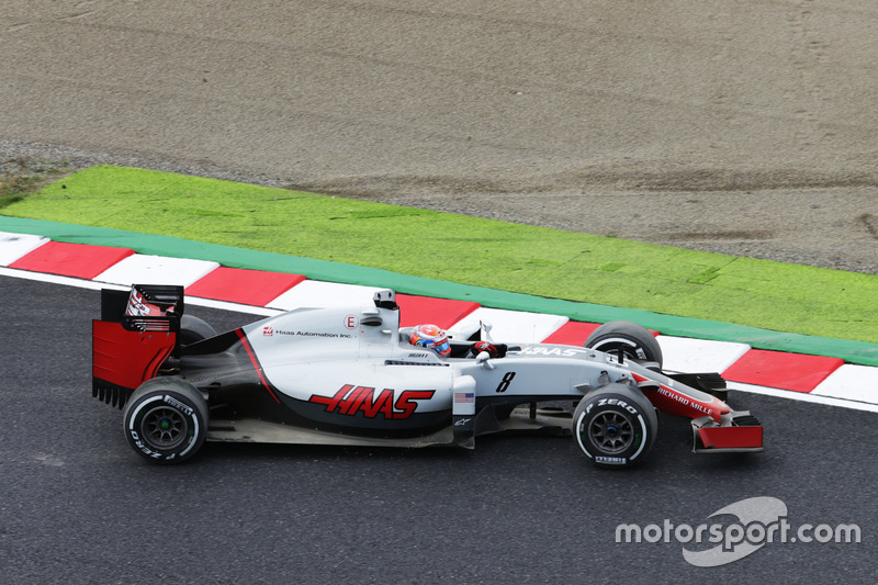 Romain Grosjean, Haas F1 Team VF-16 se recupera dejando el circuito