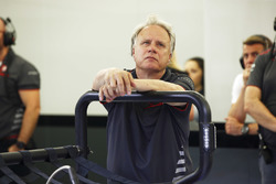 Gene Haas, Team Owner, Haas F1, in the garage