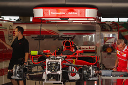 Ferrari SF70H garajda