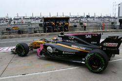 Carlos Sainz Jr., Renault Sport F1 Team RS17