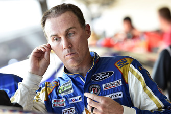 Kevin Harvick, Stewart-Haas Racing, Ford Fusion Busch Beer Throwback