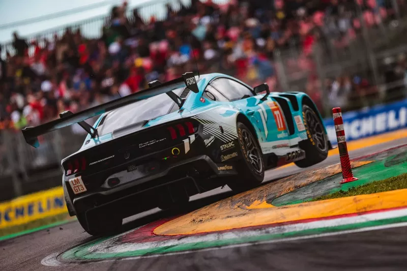 #77 Proton Competition Ford Mustang LMGT3: Ryan Hardwick, Zacharie Robichon, Benjamin Barker