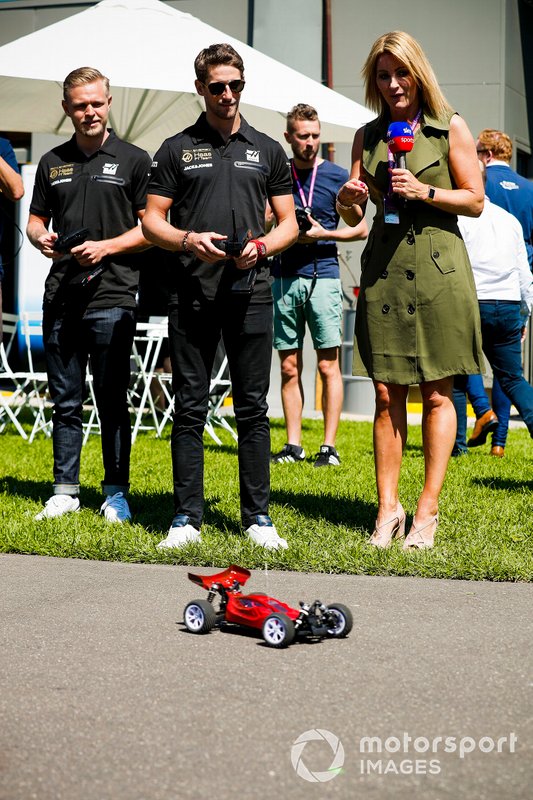 Romain Grosjean, Haas F1 Team and Kevin Magnussen, Haas F1 Team and Rachel Brookes, Sky Tv