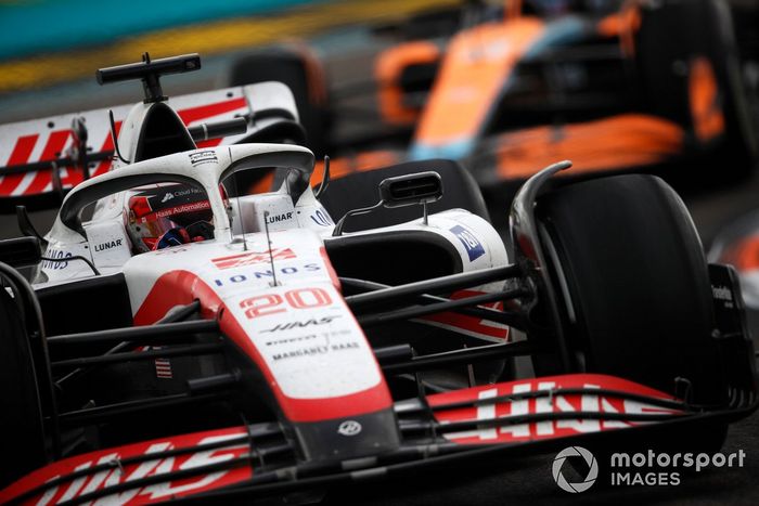 Kevin Magnussen, Haas VF-22