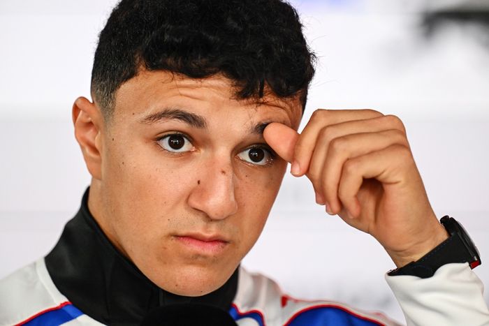 Isack Hadjar, Equipo Racing Bulls