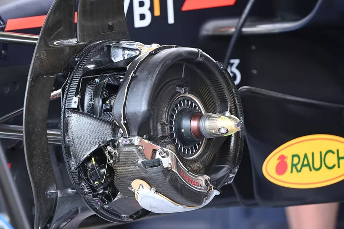 Detalle del tambor de freno del Red Bull RB18