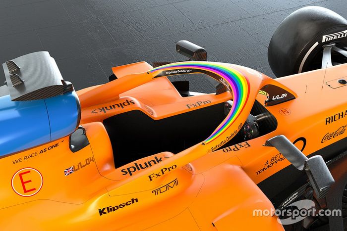 Logo de #WeRaceAsOne en el McLaren MCL35