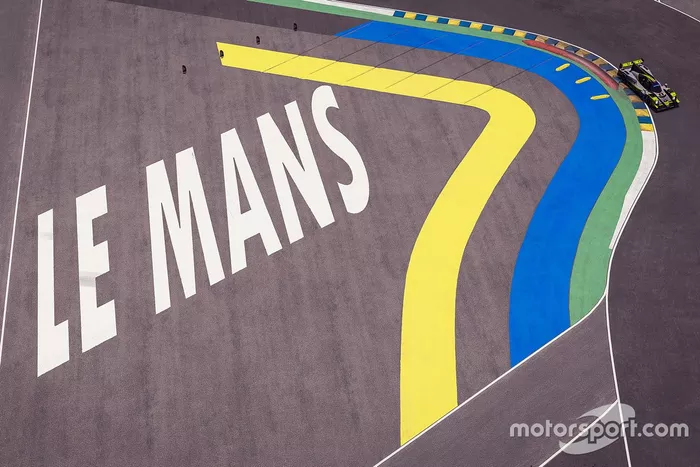 #4 ByKolles - Burst Esport Oreca 07 LMP2: Tom Dillmann, Esteban Guerrieri, Jernej Simon?i?, Jesper Pedersen