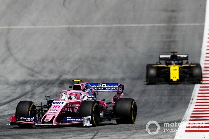 Lance Stroll, Racing Point RP19, Daniel Ricciardo, Renault F1 Team R.S.19
