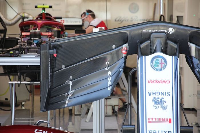 Alfa Romeo Racing C38, alerón delantero