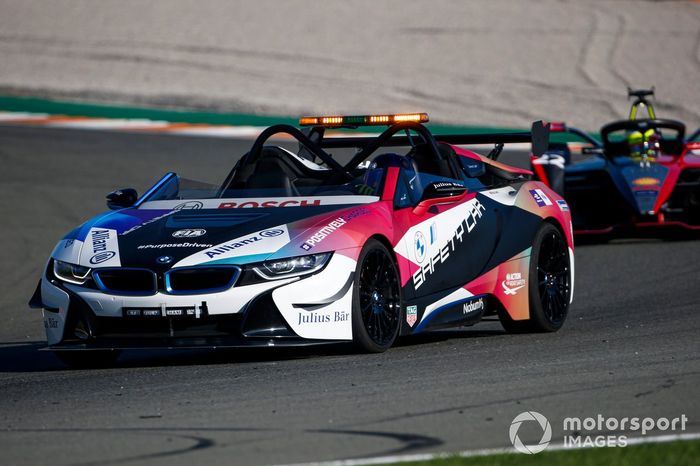 BMW i8 Safety car