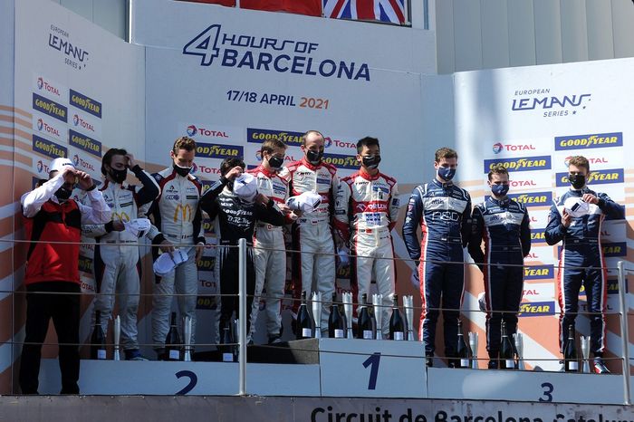 P2 Podium: second place #65 Panis Racing Oreca 07 - Gibson: Julien Canal, Will Stevens, James Allen, Race winner #41 Team WRT Oreca 07 - Gibson: Louis Delétraz, Robert Kubica, Yifei Ye, third place #22 United Autosports Oreca 07 - Gibson: Phil Hanson, Jonathan Aberdein, Tom Gamble