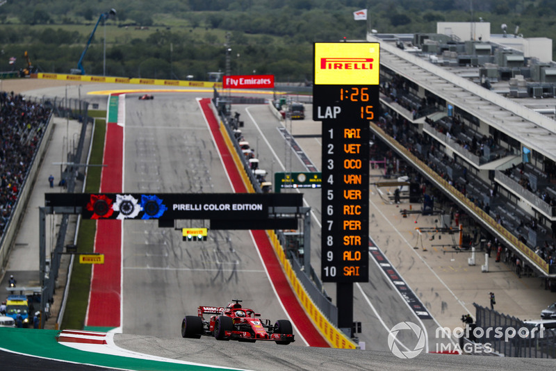 Sebastian Vettel – bandeira quadriculada
