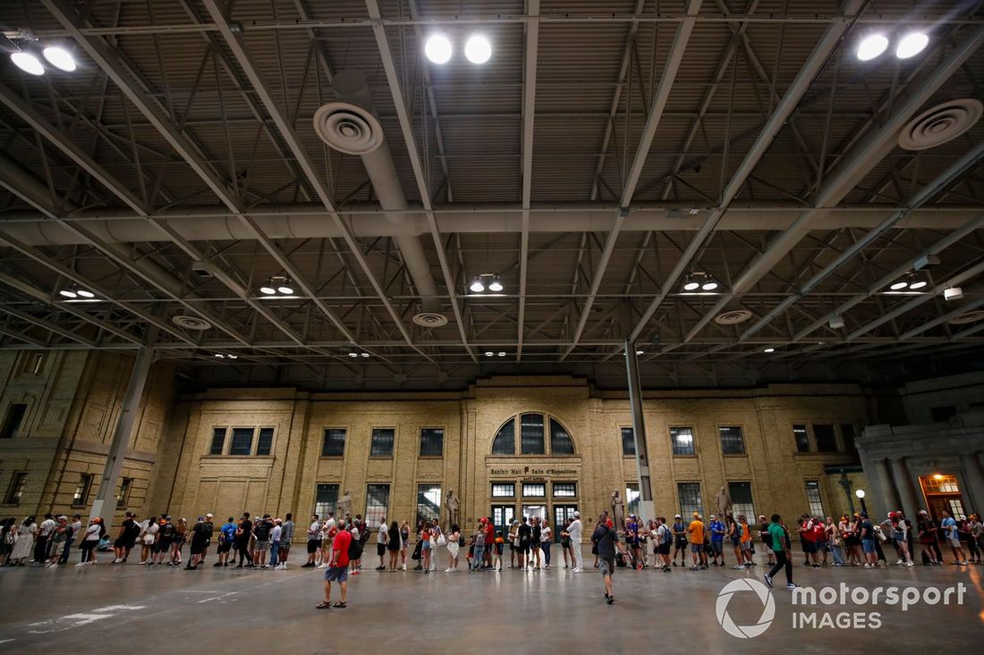 Sesión de autógrafos