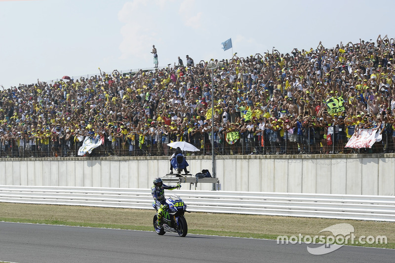 Deuxième place pour Valentino Rossi, Yamaha Factory Racing