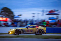 #4 Corvette Racing, Chevrolet Corvette C7.R: Oliver Gavin, Tommy Milner, Marcel Fässler