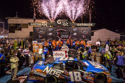 Race winner Kyle Busch, Joe Gibbs Racing Toyota