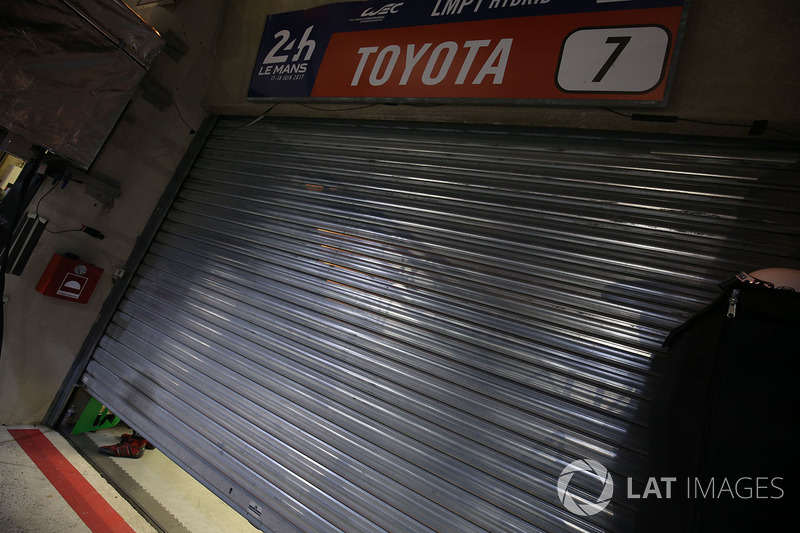 The garage door to the #7 Toyota Gazoo Racing Toyota TS050 Hybrid: Mike Conway, Kamui Kobayashi, Stéphane Sarrazin after retirement