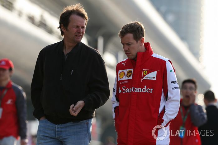 Sebastian Vettel, Ferrari y Michael Schmidt, periodista