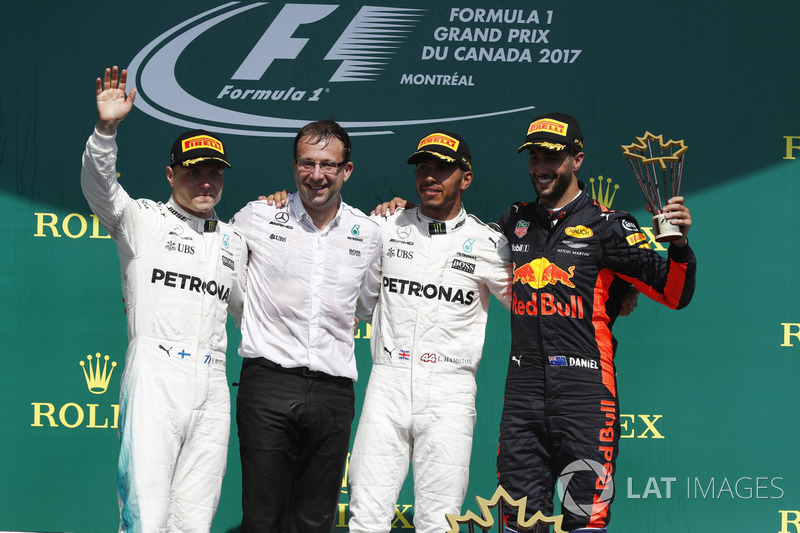 Podium: race winner Lewis Hamilton, Mercedes AMG F1, second place Valtteri Bottas, Mercedes AMG F1, third place Daniel Ricciardo, Red Bull Racing