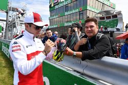 Charles Leclerc, Sauber signs an autograph