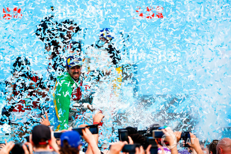 Lucas di Grassi, Audi Sport ABT Schaeffler, wins the Zurich ePrix, with Sam Bird, DS Virgin Racing,