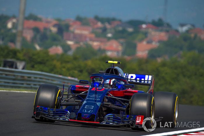 Pierre Gasly, Scuderia Toro Rosso STR13 Pierre Gasly, Scuderia Toro Rosso STR13