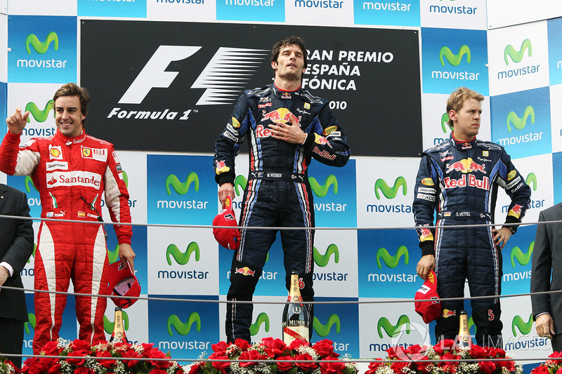 Podium: Mark Webber, Red Bull Racing, winnaar; tweede Fernando Alonso, Ferrari, derde Sebastian Vett