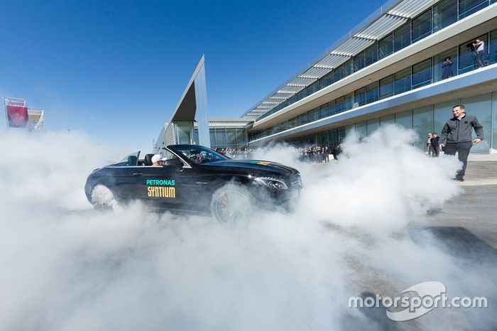 Valtteri Bottas, Lewis Hamilton, Mercedes AMG F1, llegan