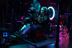 McLaren Dünyanın en hızlı oyuncusu katılımcısı (World's Fastest Gamer)