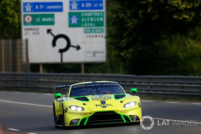 #97 Aston Martin Racing Aston Martin Vantage AMR: Alex Lynn, Maxime Martin, Jonathan Adam