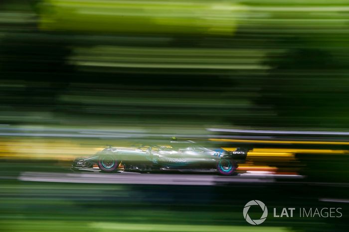 Valtteri Bottas, Mercedes AMG F1 W09.]